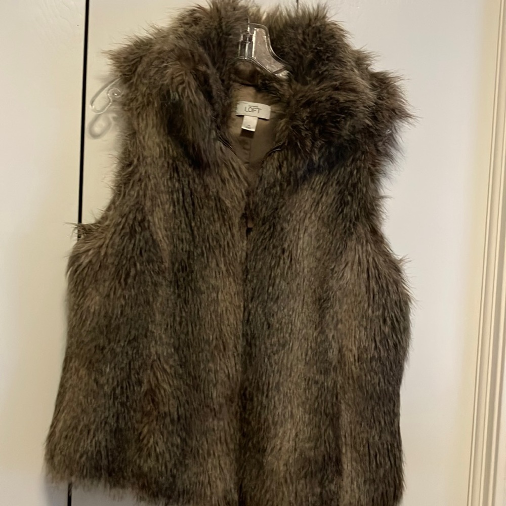 Loft Fur Vest. Sz M